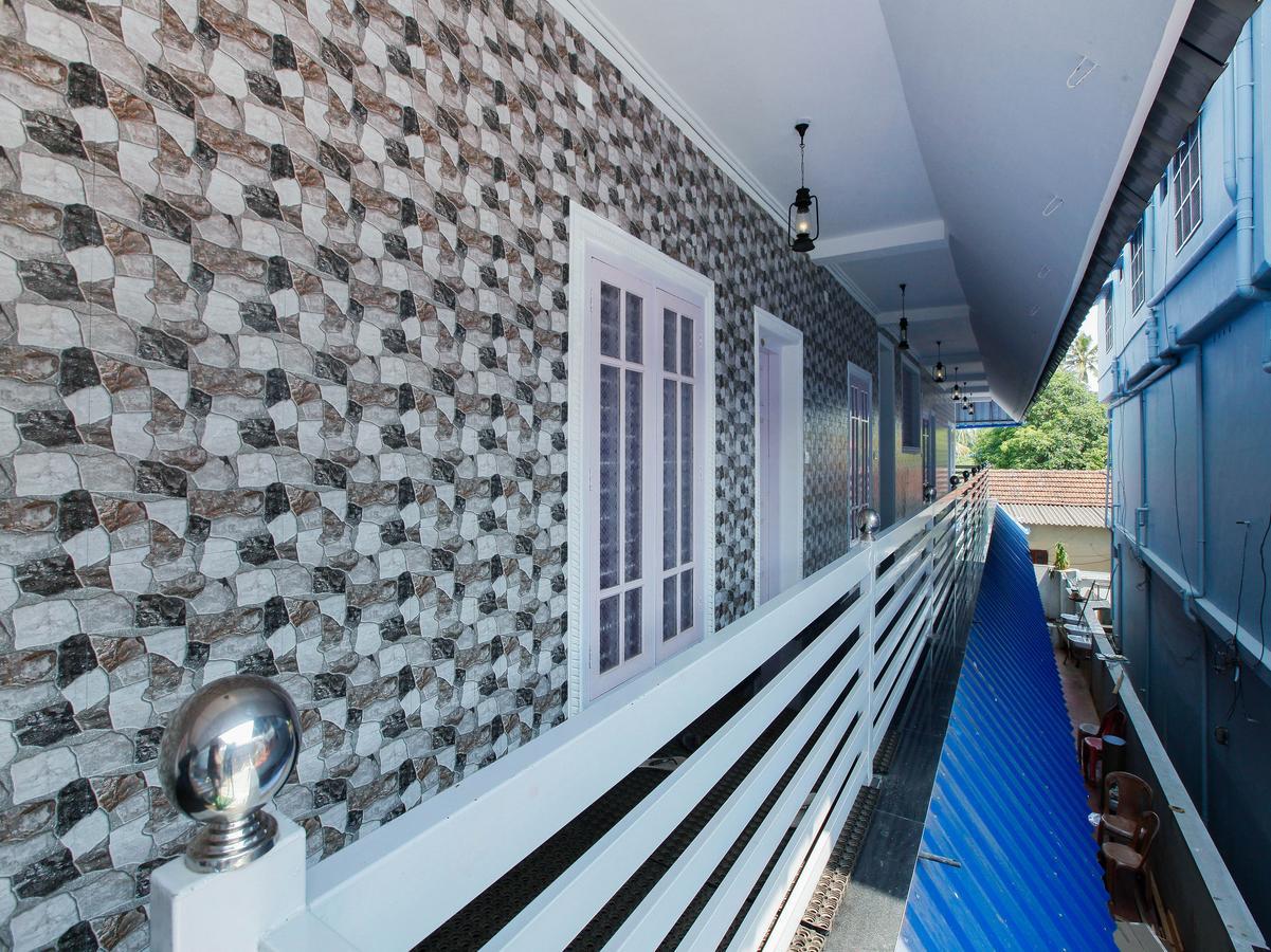 Oyo 4867 Royal Homes Alappuzha Eksteriør billede
