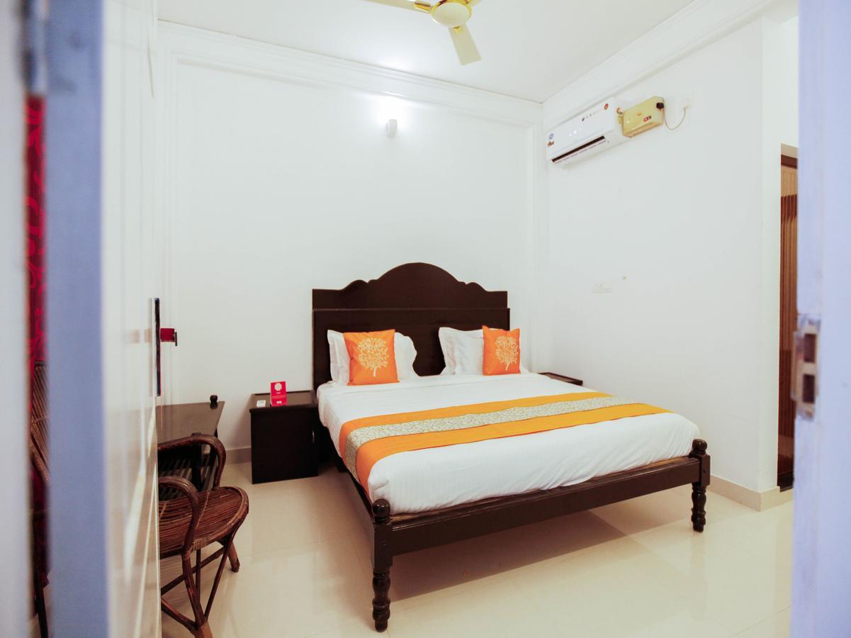 Oyo 4867 Royal Homes Alappuzha Eksteriør billede