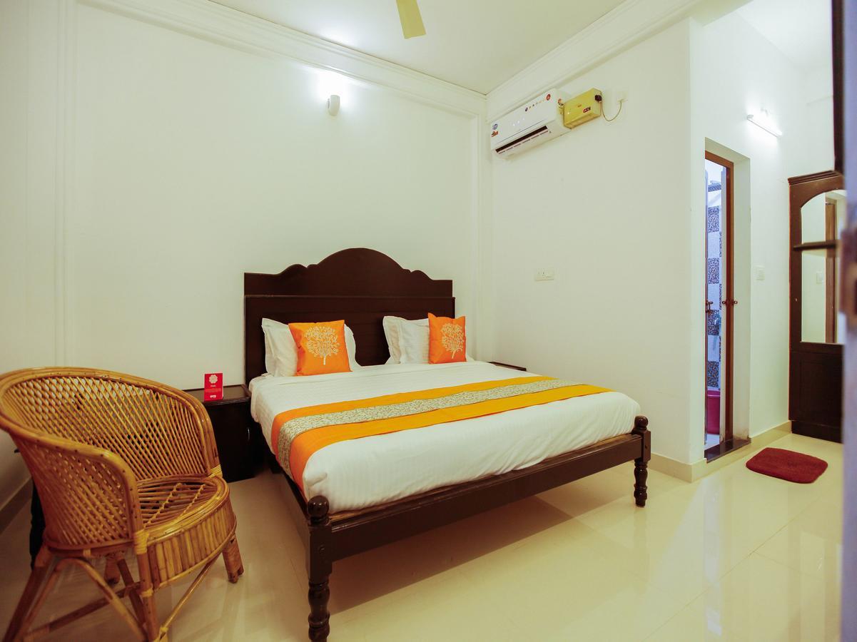 Oyo 4867 Royal Homes Alappuzha Eksteriør billede